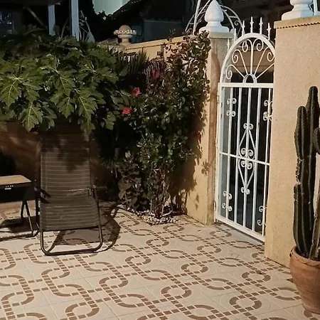 Cozy House In Holiday home *